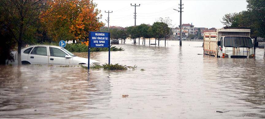 Hafta sonu fırtına alarmı! Meteoroloji’den 15 ile kuvvetli yağış ve sel uyarısı 8
